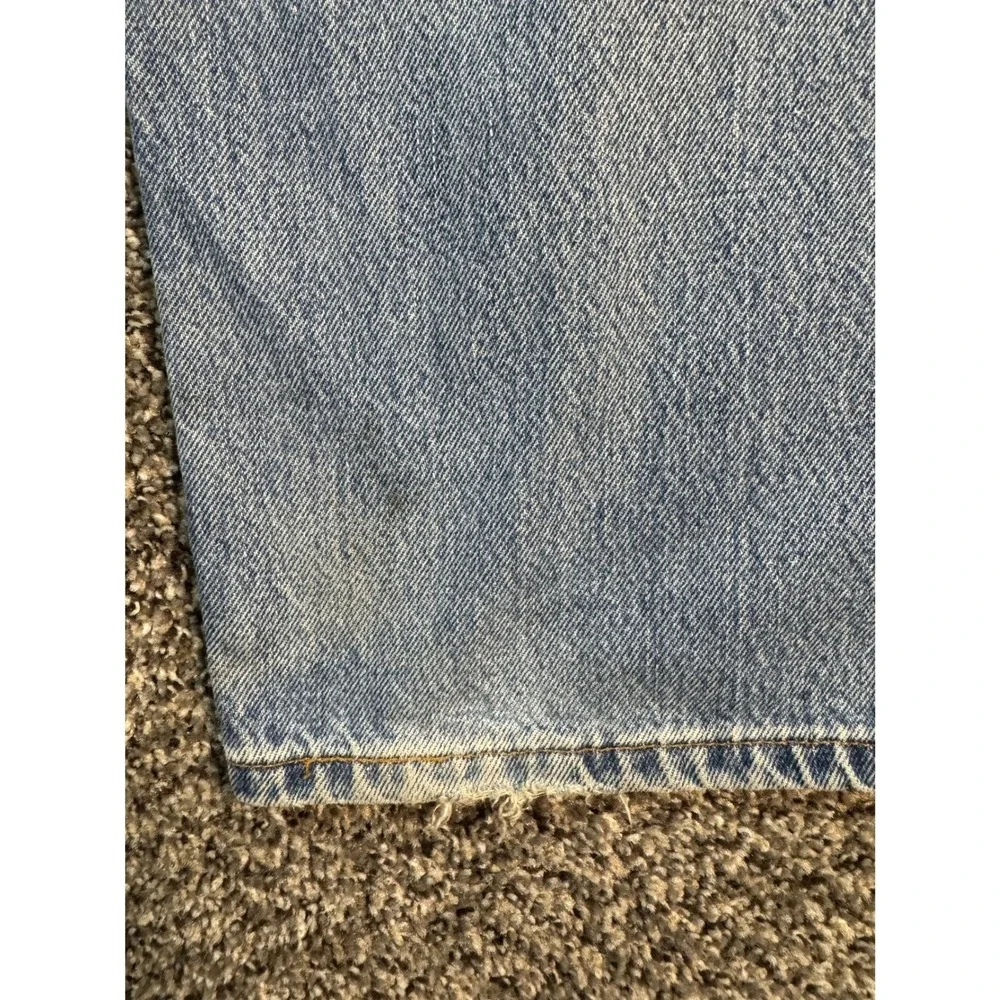 Levi's 550 Relaxed Fit Size 42x32 Light Wash Denim Blue Jeans 0301 Vintage